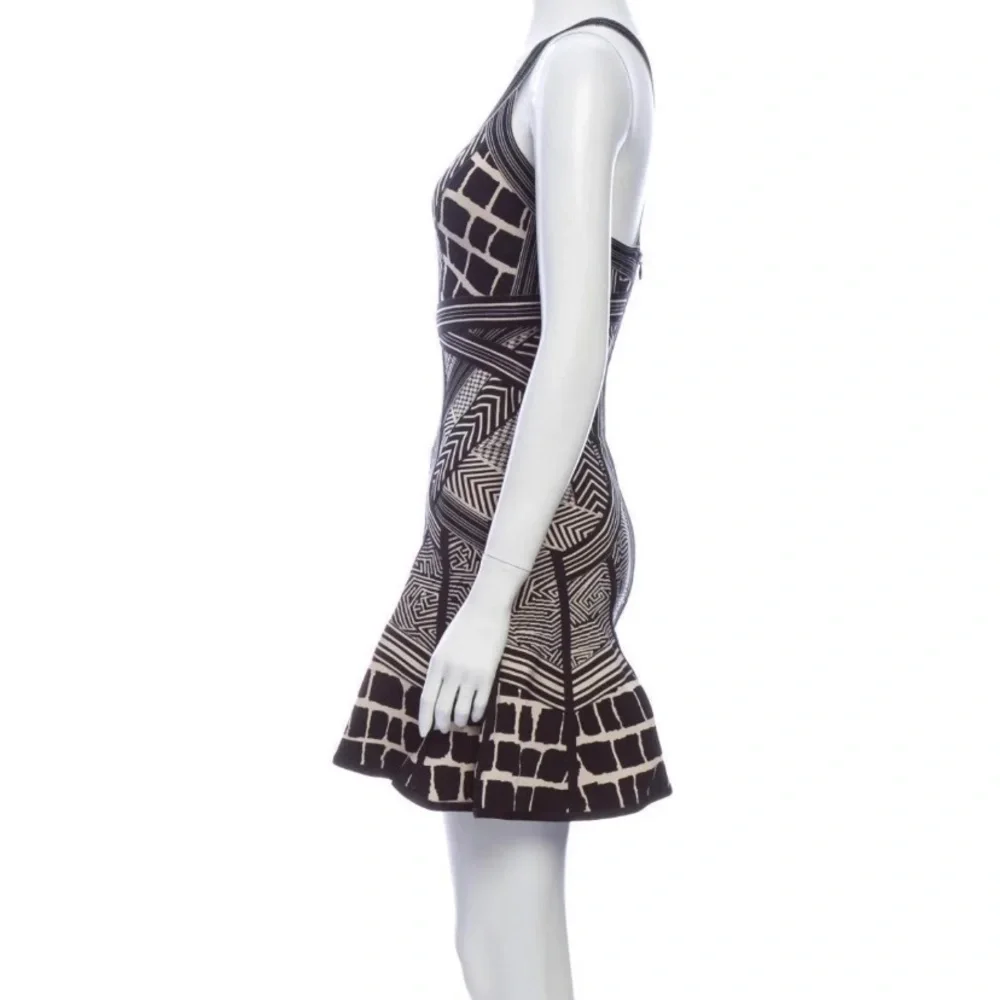 Herve leger dress - Picture 3 of 7